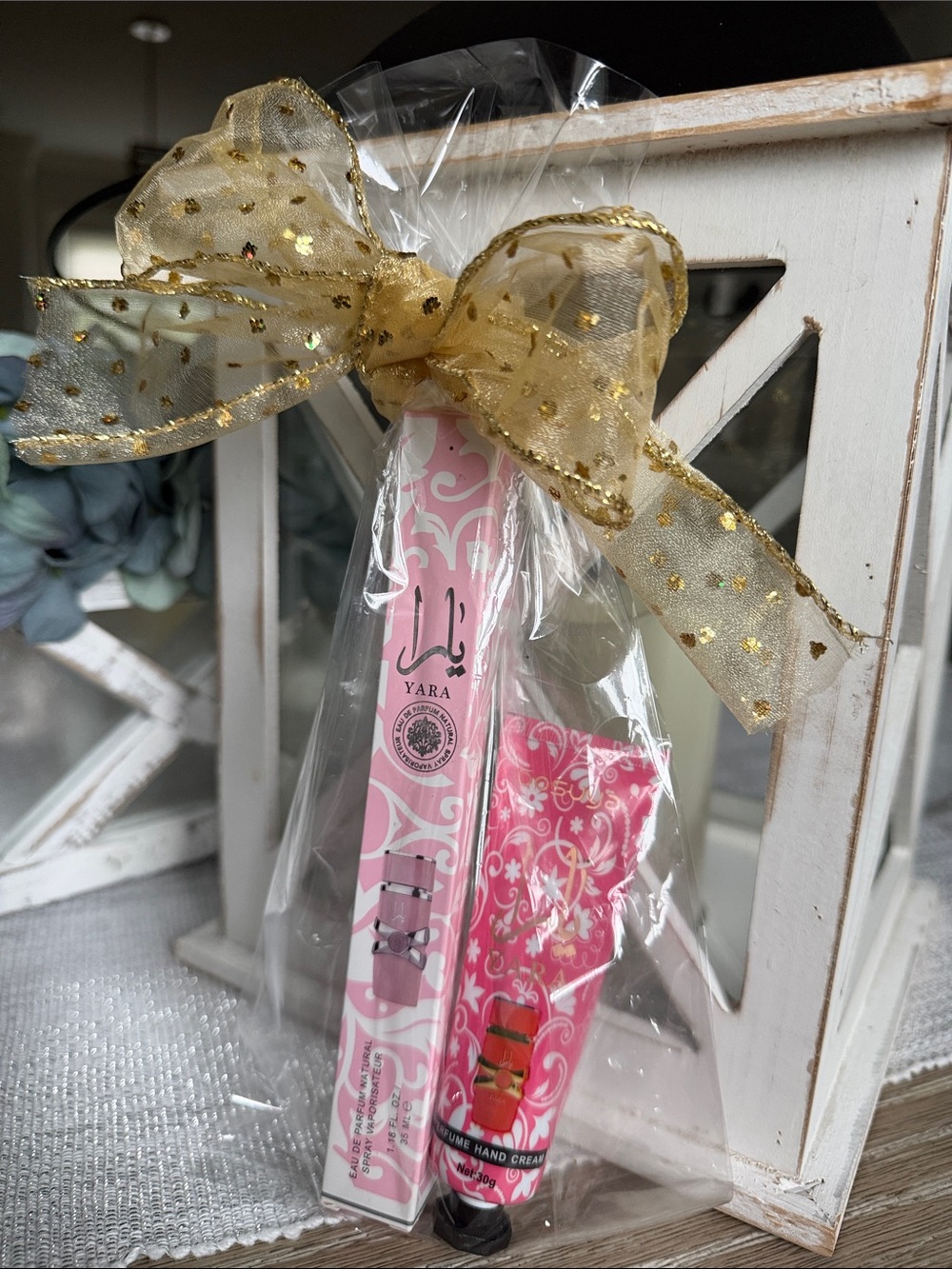 YARA Pink Floral Mist & Hand Cream Gift Set NWT